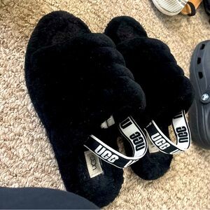 black ugg slides